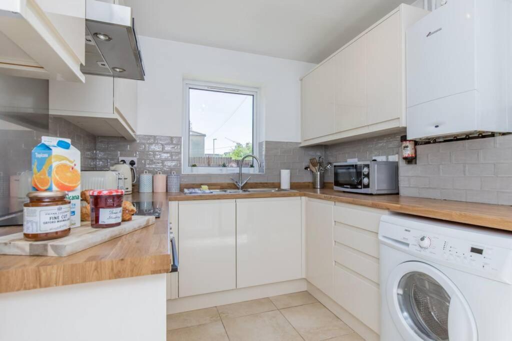 Stylish Townhouse In The Heart Of Summertown Oxford Eksteriør bilde
